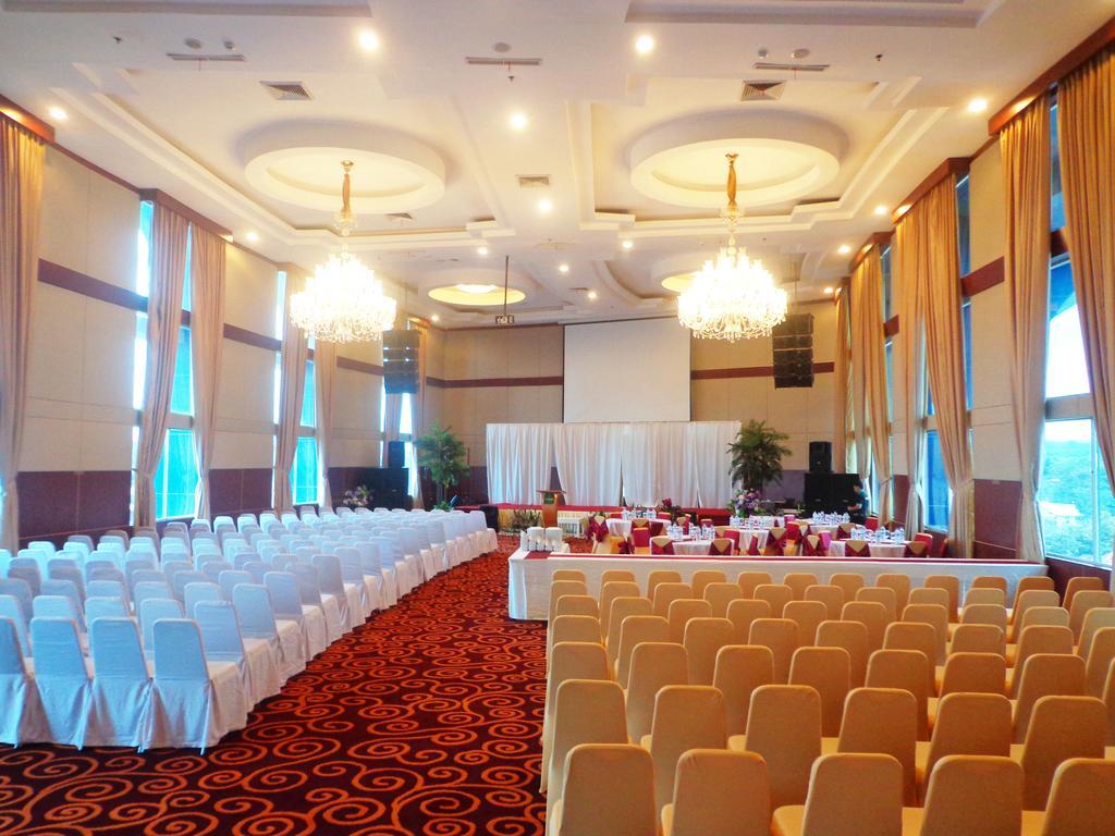 Sapadia Hotel Siantar Pematangsiantar Zewnętrze zdjęcie